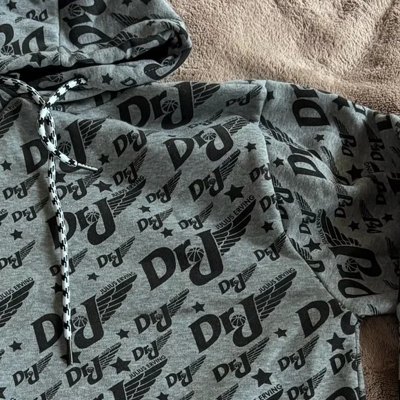 Julius Erving Dr J Mens XL All Over Print Hoodie Grey Basketball Sweatshirt NWT - Picture 9 of 9